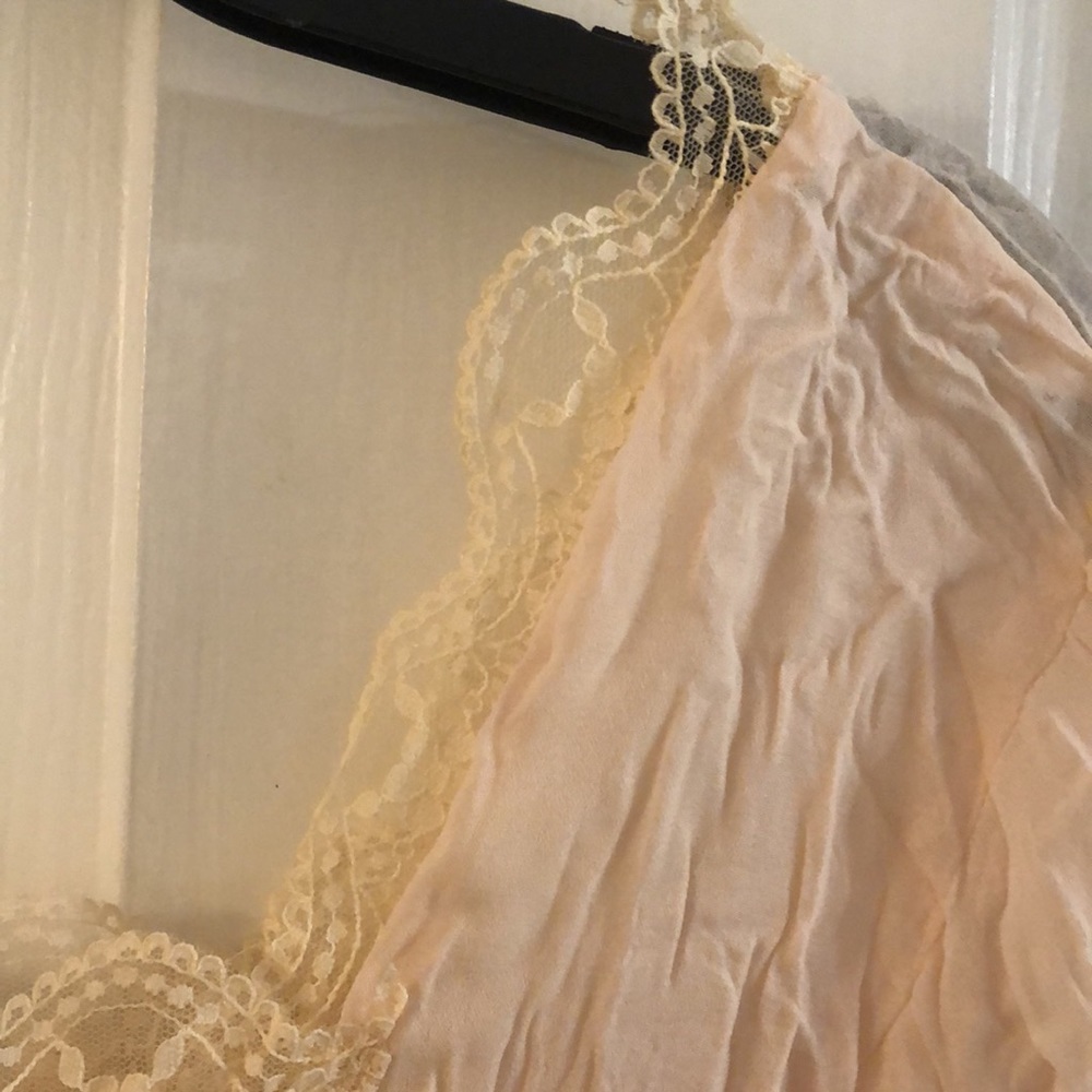 Rene Morgan Ruffled Shirt - Picture 4 of 8